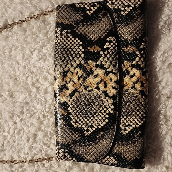 Halogen Purse - Picture 1 of 4